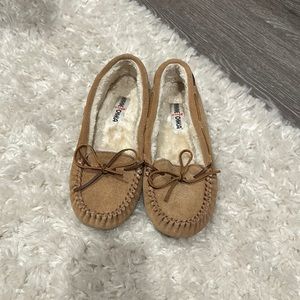 Minnetonka shoes